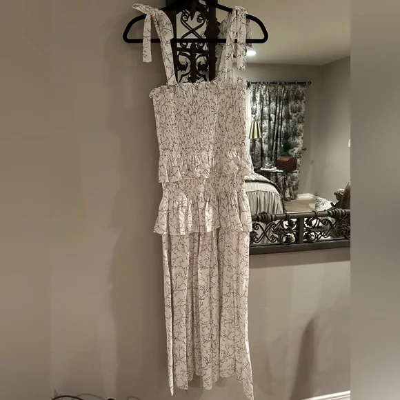 House Of Harlow 1960 Dresses | Nwt House Of Harlow 1960 Smocked Linen Dress Xs | Color: Cream | Size: Xs | Danaribeiro's Closet House Of Harlow 1960 Dresses | Nwt House Of Harlow 1960 Smocked Linen Dress Xs | Color: Cream | Size: Xs | Danaribeiro's Closet
